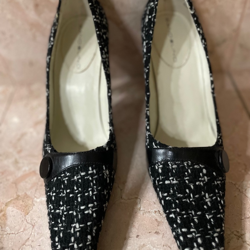 Bandolino black & white tweed heels